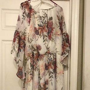 Tacera 3X Beautiful Floral dress NWT.  Brand new.